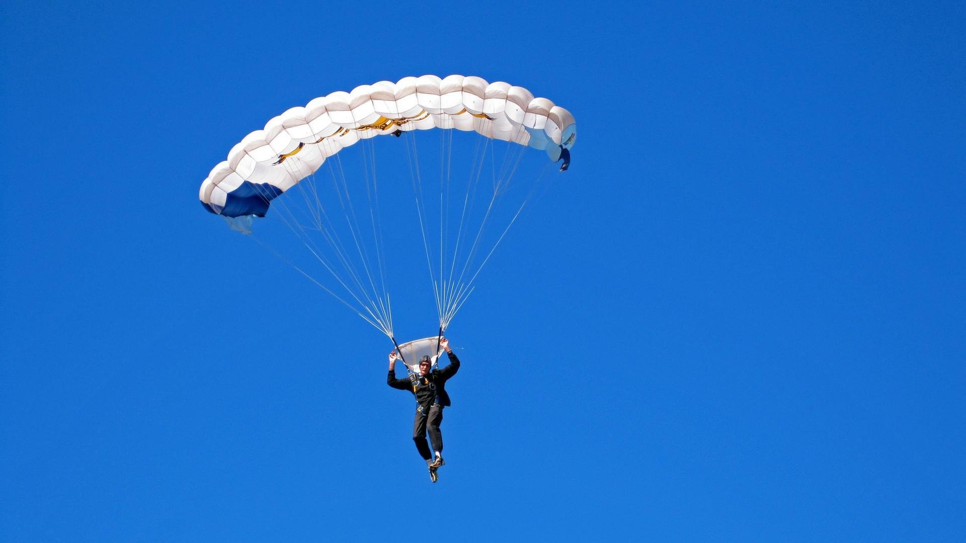 青少年篮球“激情跃动”沙滩赛在海南成功举办，2021年海南省青少年篮球比赛